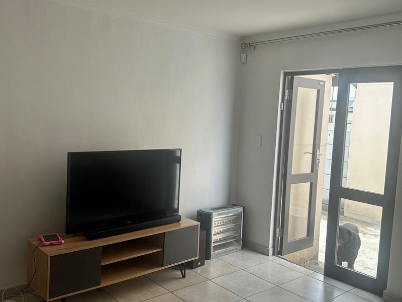 3 Bedroom Property for Sale in Blackheath Industrial Western Cape
